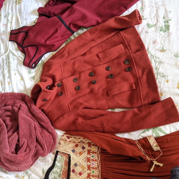 XS Red peacoat - Picture 5 of 9